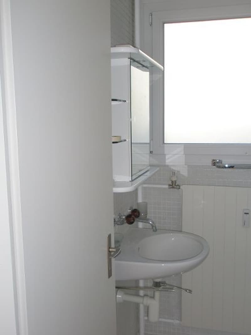 Helle 4-Zimmerwohnung im Melchenbühl Gümligen zu vermieten (3)