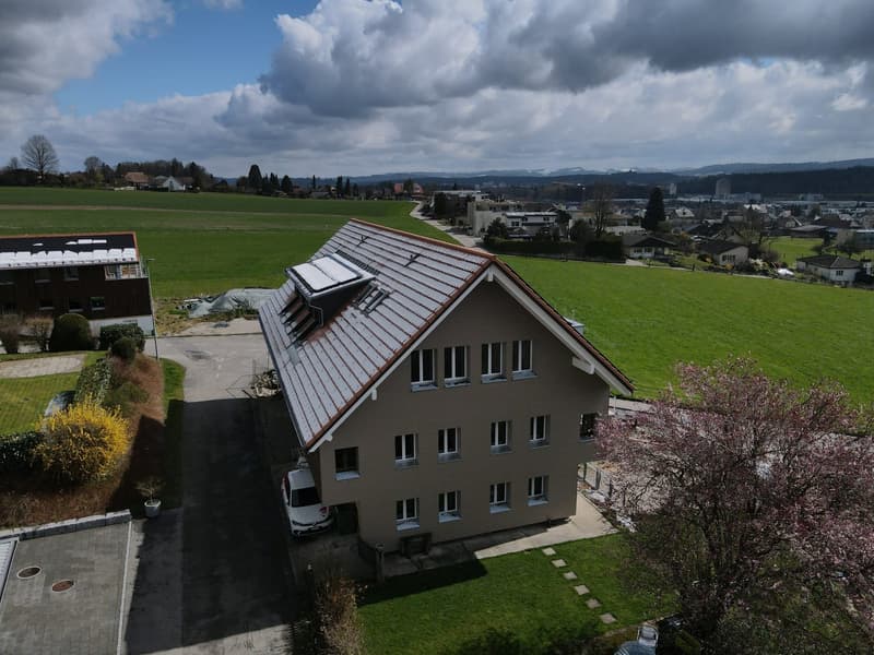 Erstvermietung: Exklusive 4.5-Zimmer-Neubauwohnung mit Balkon, Weitsicht und naturnaher Lage (6)