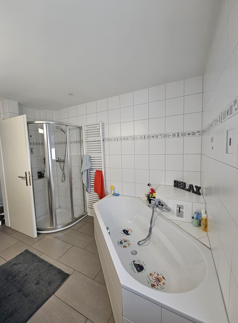 Helle 4.5-Zimmerwohnung mit grossem Balkon und Lift in Hölstein BL (9)