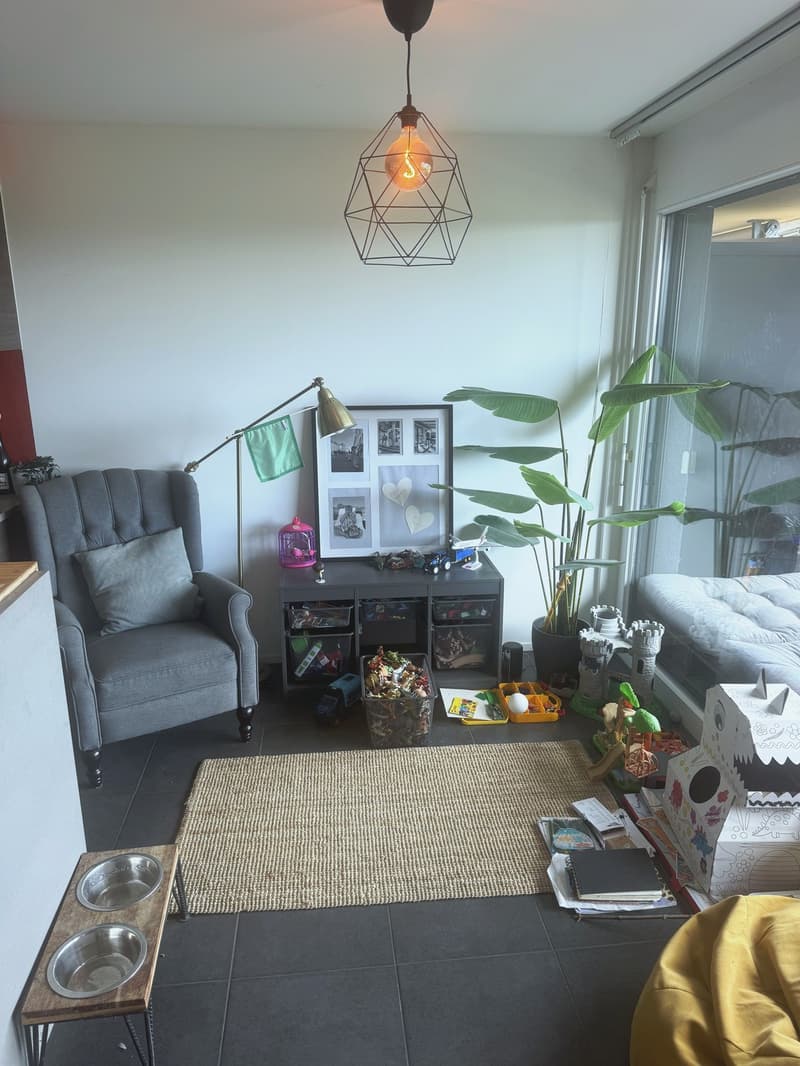 3.5 APPARTEMENT BURSINS MODERNE AVEC BALCON  DISPONIBLE DÈS LE 1ER AOÛT (négociable) (7)