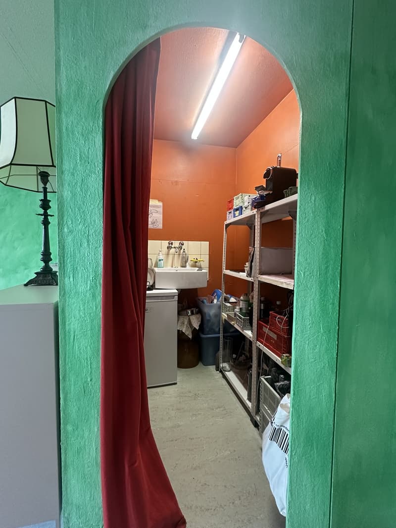 Ladenfläche mit Schaufenster (5)
