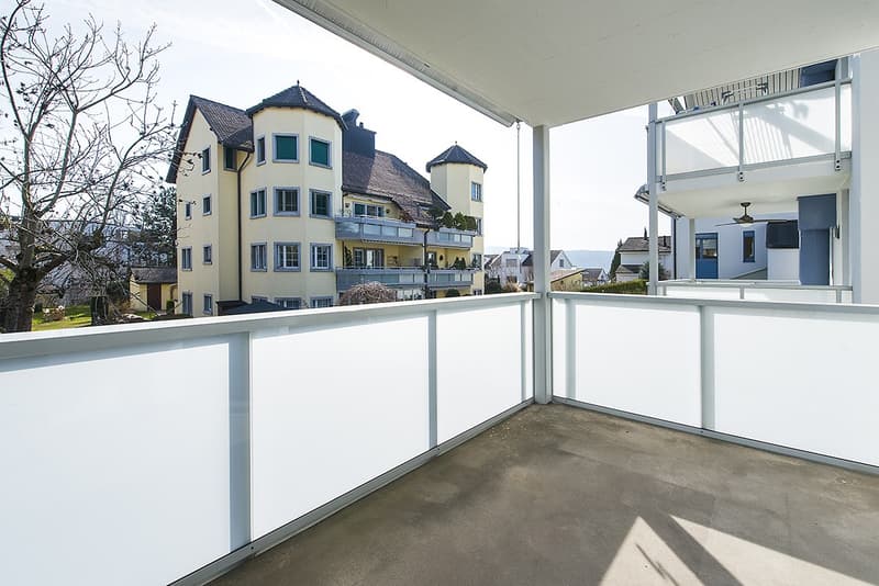 Moderne 2,5 Zimmer Whn Nachmieter Gesucht (2)