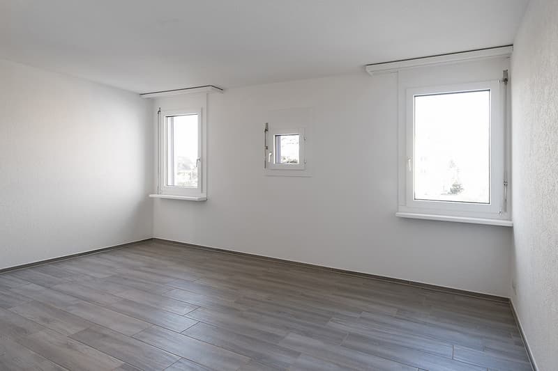 Moderne 2,5 Zimmer Whn Nachmieter Gesucht (4)