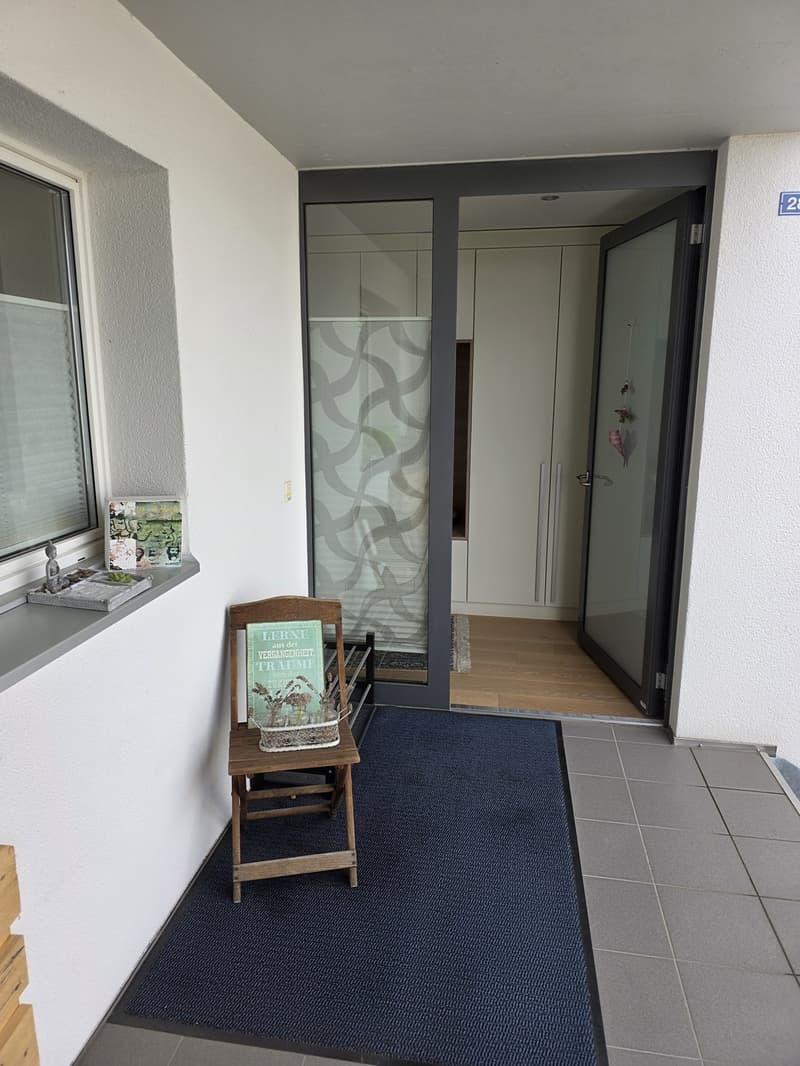 6.5-Zimmer-Terrassenwohnung möbliert / teilmöbliert hochwertige Ausstattung in Muri AG (12)