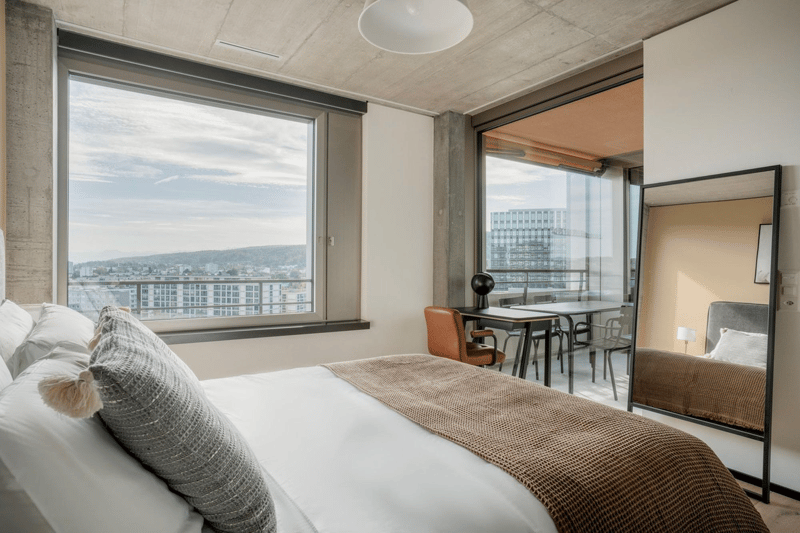 Modenerne 2,5 Zimmerwohnung hoch über den Wolken in Zürich-Oerlikon (9)