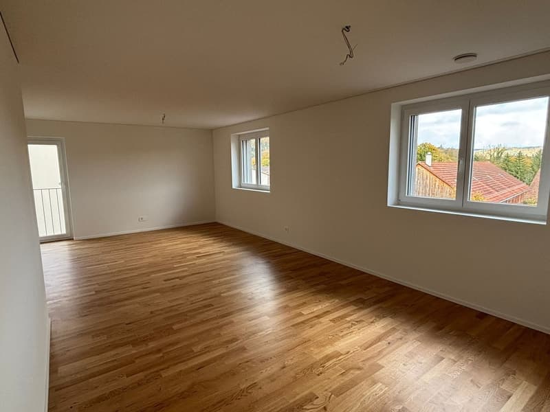 3.5-Zimmerwohnung modern, hell und stilvoll in Mülligen (2)