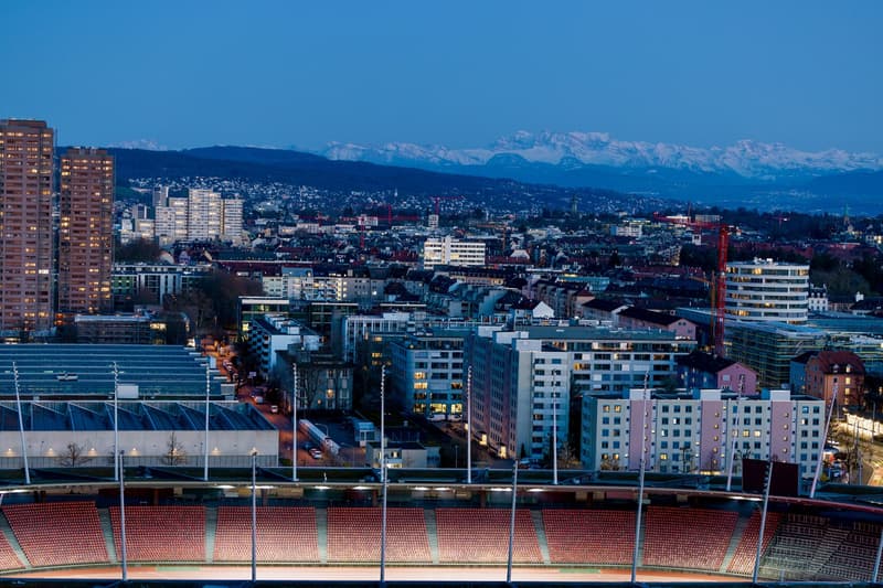 High-Floor 2.5-Room Apartment, open views to the City and Uetliberg (10)