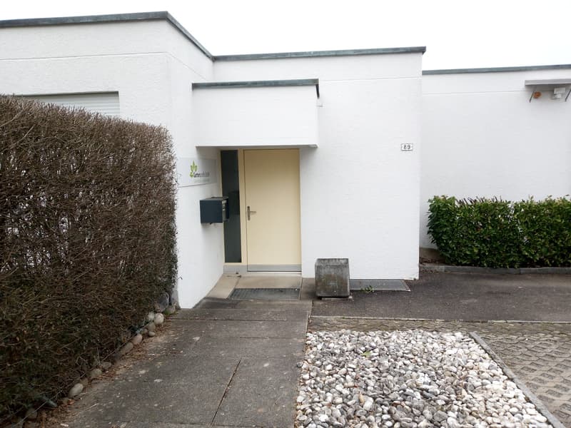Büro/ Gewerberaum (8)