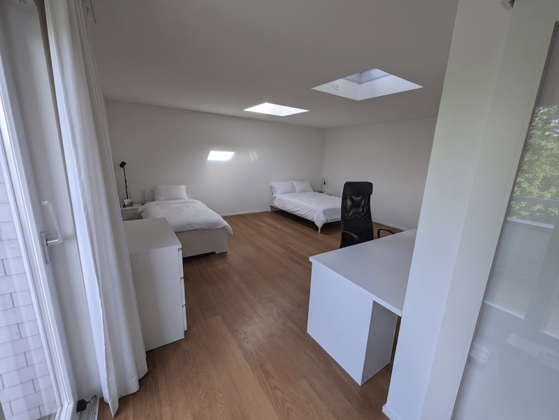 Large 2.5-Room Apartment in Zug Terrace, Fireplace, Storage (5)