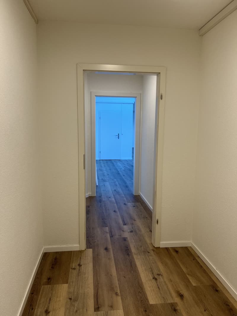 90 m² Attika-Büro mit privater Dachterrasse in Fällanden (9)