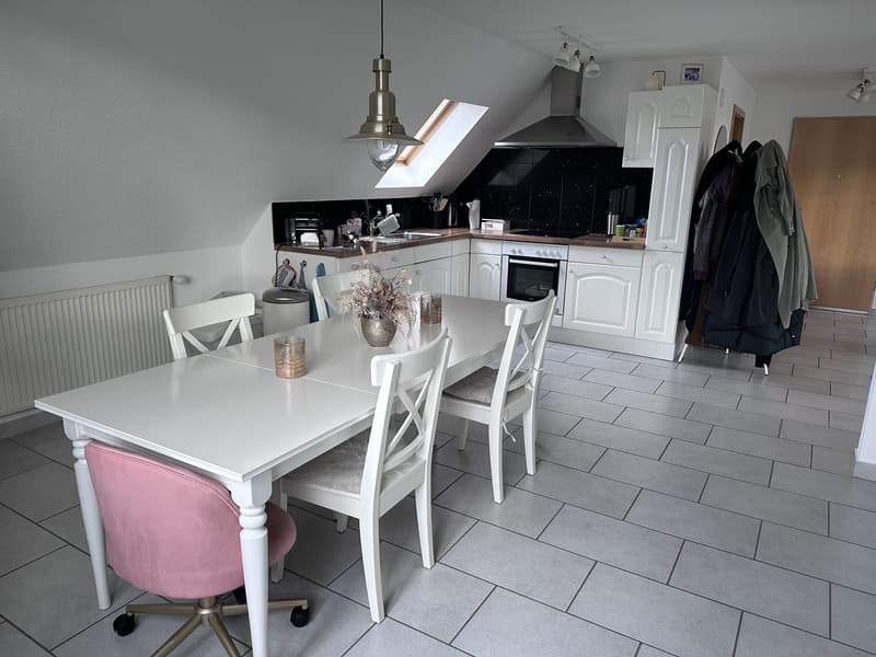 Wunderschöne 2.5 Zimmer-Dachwohnung zu vermieten (7)