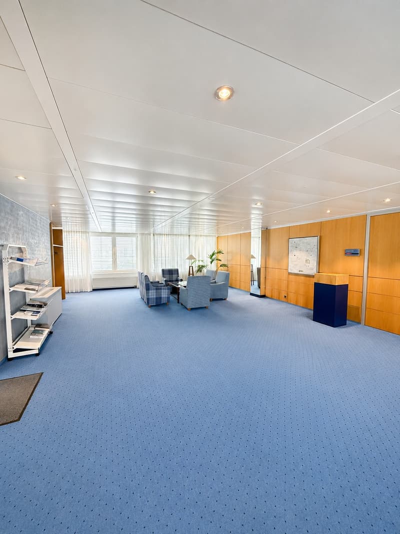 Exklusive Bürofläche im Attikageschoss mit umlaufender Terrasse (2)