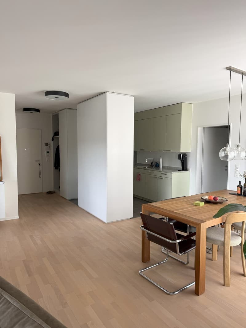 3.5 Zimmer Wohnung mit Loggia und Bergsicht (1)