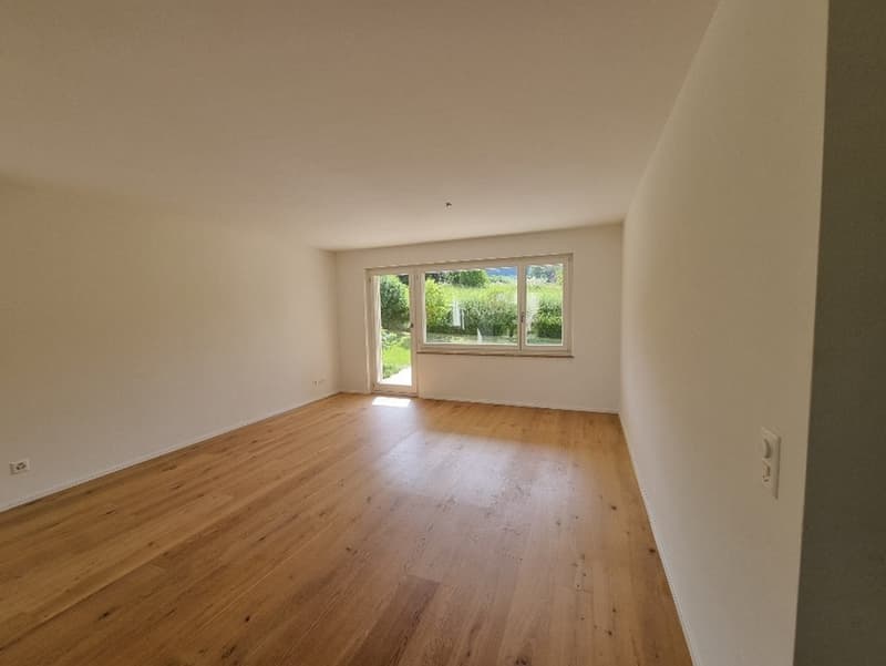 Helle 4.5-Zimmer-Wohnung inkl. 2 Garagenplätzen, Hobbyraum und Garten in Thalwil (2)