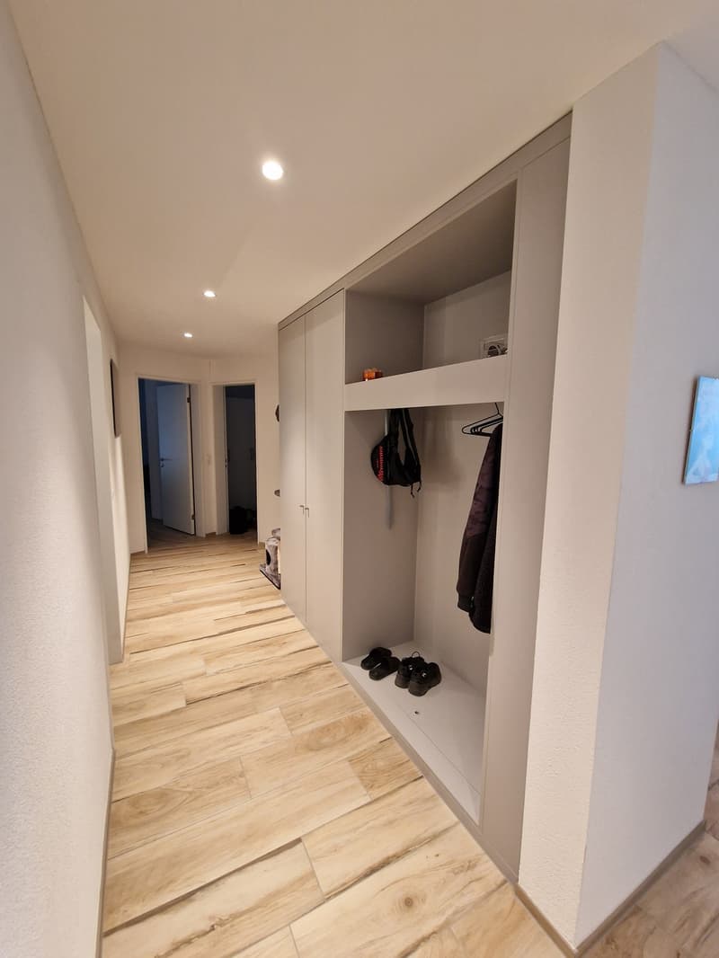 Moderne 4.4 Zimmerwohnung in Wohlen (1)