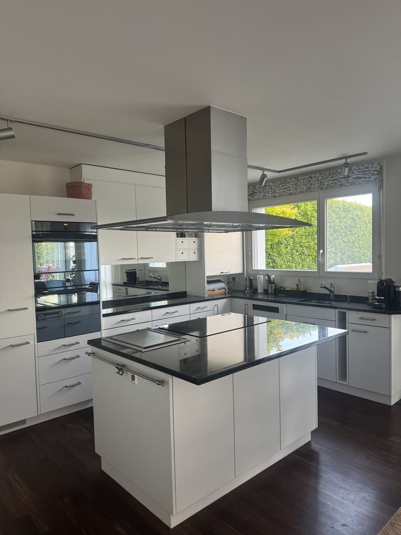 Grosszügige 4.5-Zimmer-Maisonettewohnung mit Garten in Zumikon  verfügbar ab 15. August 2025 (7)
