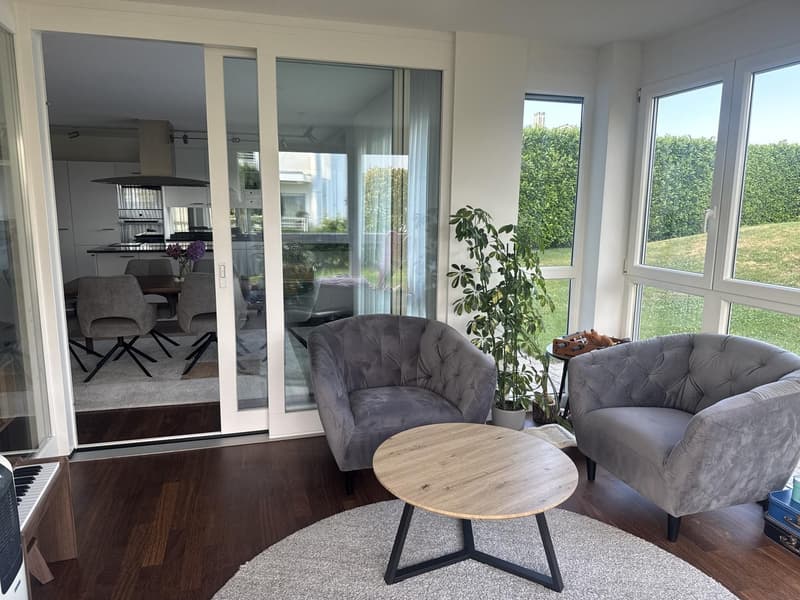 Grosszügige 4.5-Zimmer-Maisonettewohnung mit Garten in Zumikon  verfügbar ab 15. August 2025 (6)