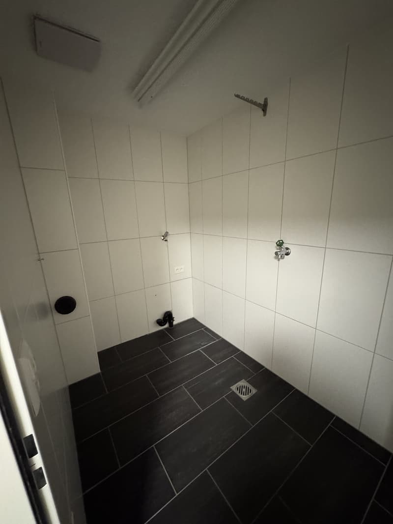 Grosszügige 4.5-Zimmer-Maisonettewohnung mit Garten in Zumikon  verfügbar ab 15. August 2025 (13)