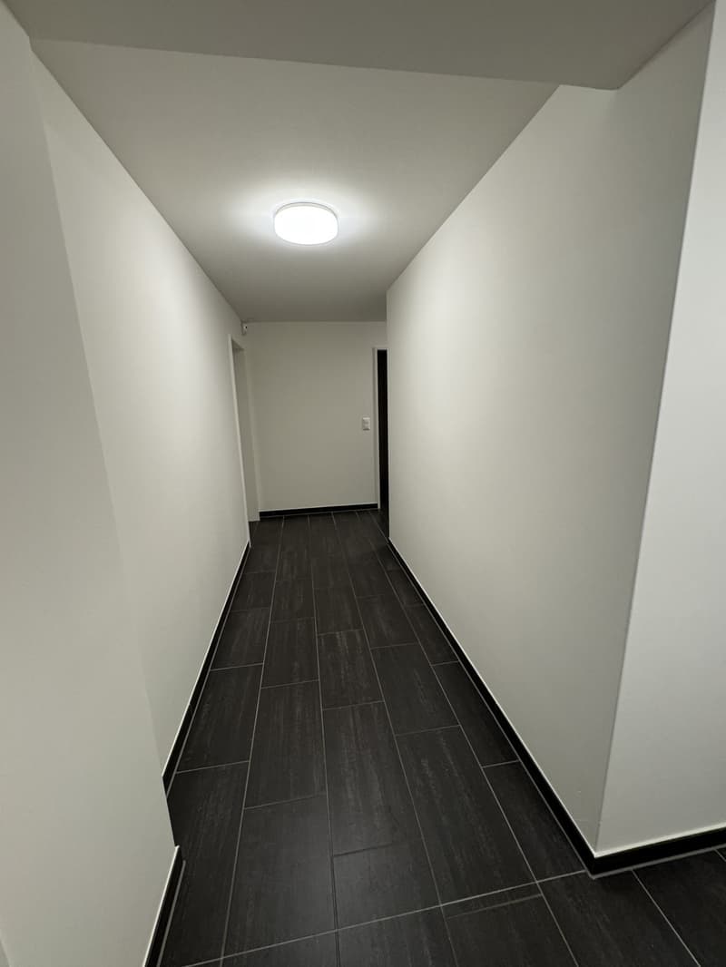 Grosszügige 4.5-Zimmer-Maisonettewohnung mit Garten in Zumikon  verfügbar ab 15. August 2025 (11)