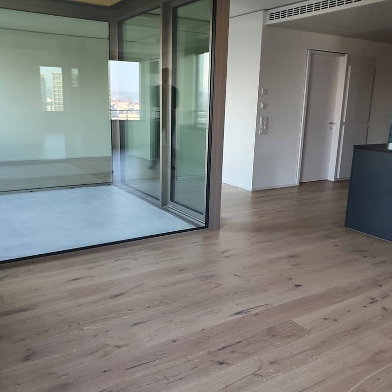 3.5 Zimmer-Wohnung im 14. Stock des "Wolkenwerk" (6)