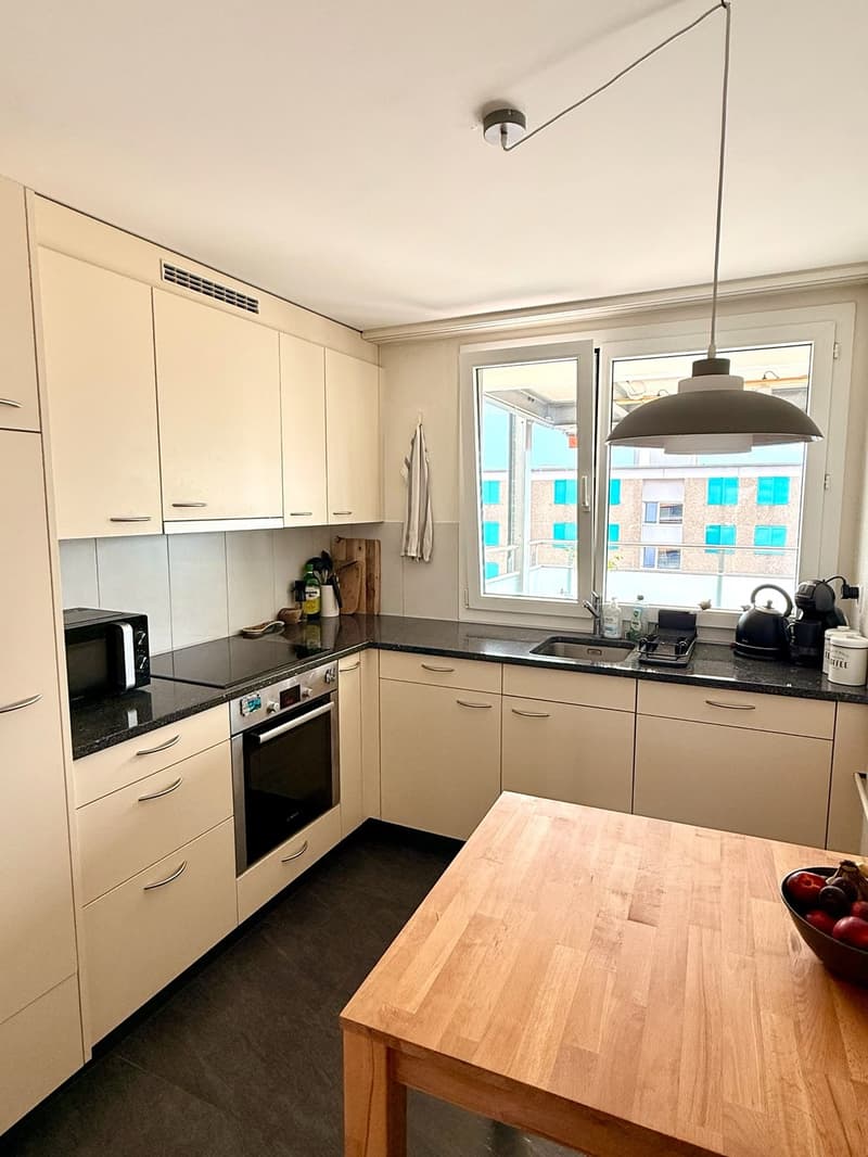Fully Furnished Apartment with Dedicated Home Office in Thun | September 2026 January 2027 (8)