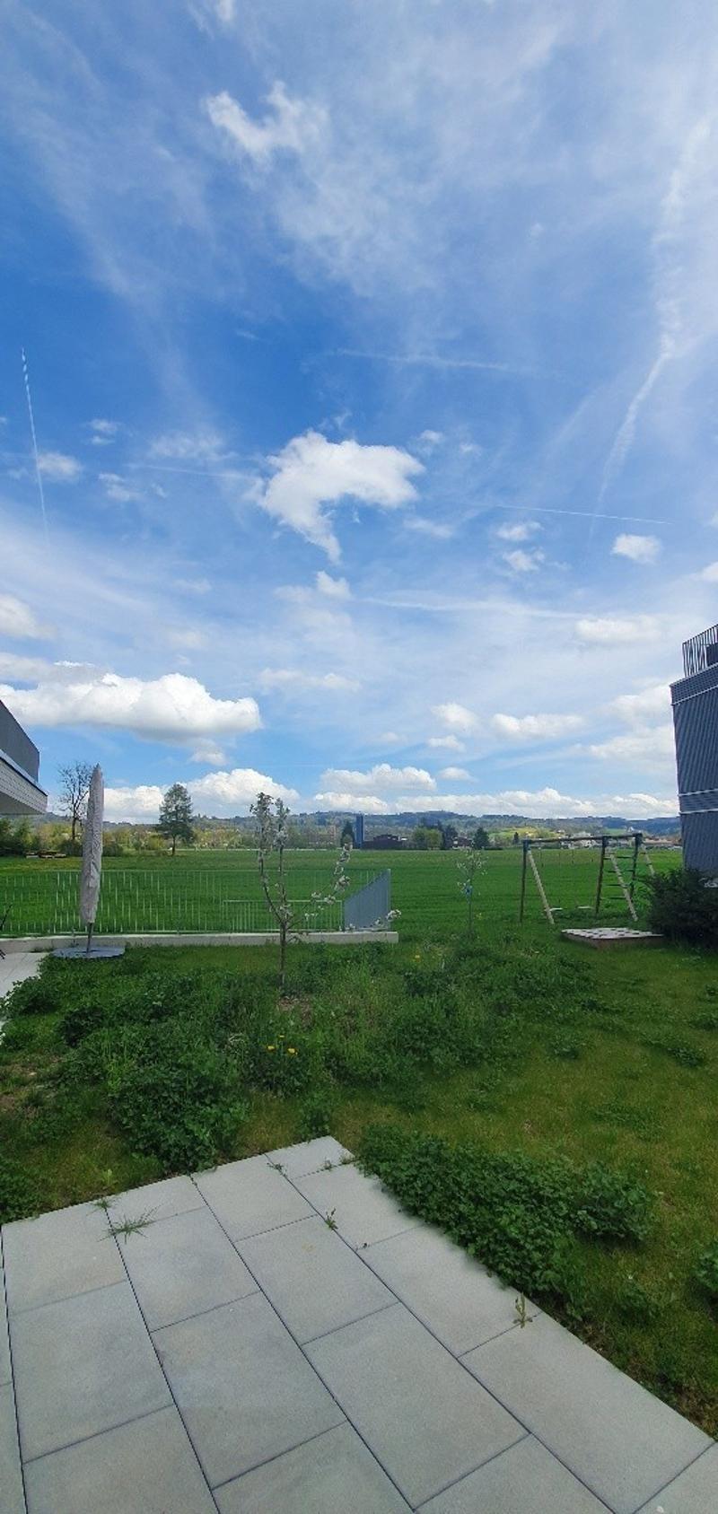 Neue 4.5 Zi. Maisonette - Blick ins Grüne- Solar-Strom - sehr zentral! (2)