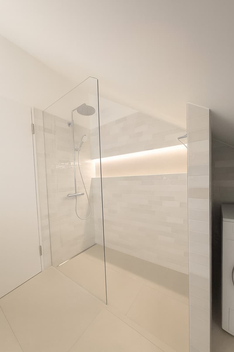 Hochwertige 3-Zimmer-Terrassenwohnung im Loftstil mit Aussicht in Rafz (11)