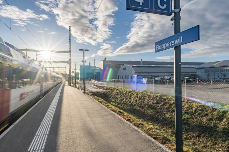 Günstige 300m² Bürofläche Top-Lage direkt am Bahnhof Rupperswil (1)