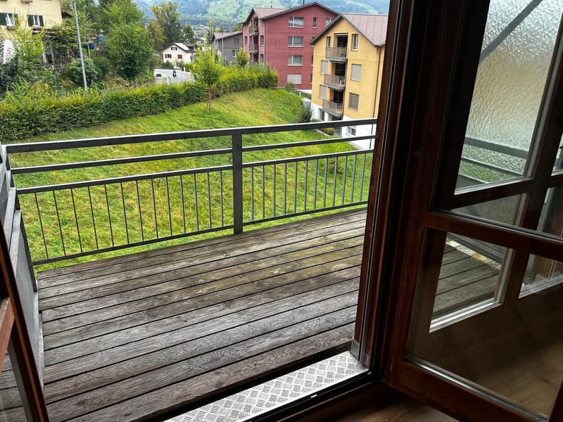 1.5 Zimmer Wohnung mit Balkon und Bad (6)