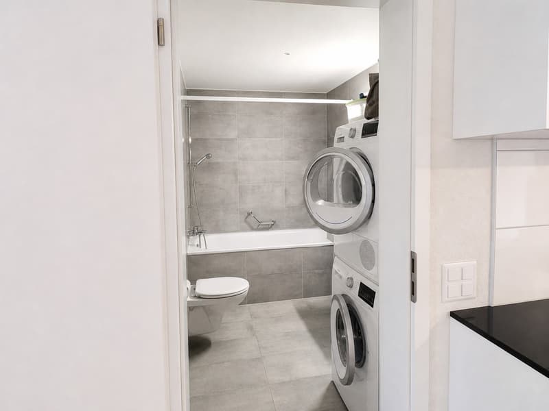 Magnifique appartement moderne de 3,5 pièces avec loggia Fribourg Beaumont, disponible de suite. (6)
