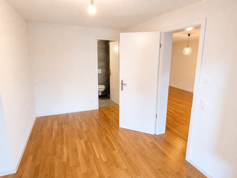 Magnifique appartement moderne de 3,5 pièces avec loggia Fribourg Beaumont, disponible de suite. (13)