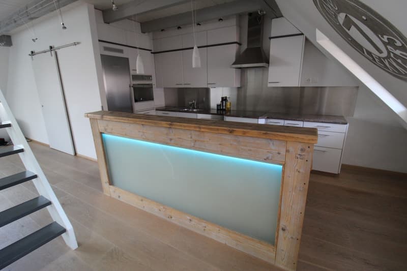 Aussergewöhnliche Loft-Maisonette mit Galerie stilvoll wohnen nähe See (2)