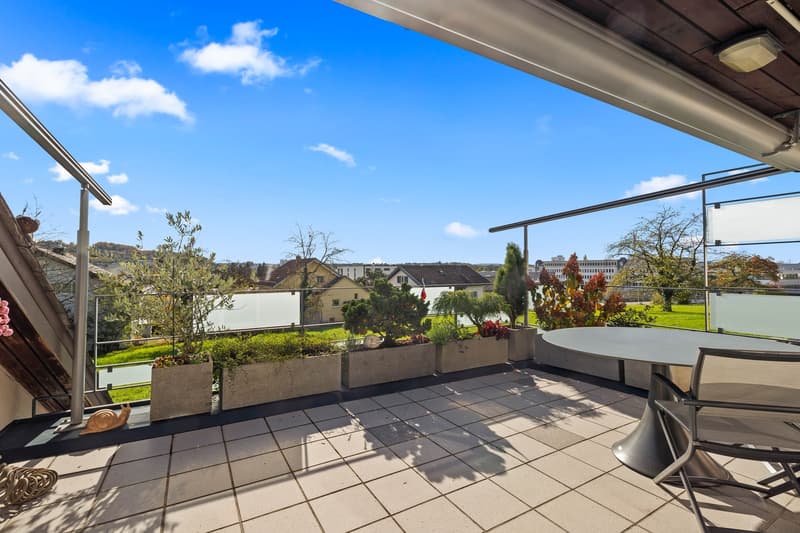 Grosszügige möblierte 6.5-Zimmer-Wohnung mit Balkon, Lager & Carport in Hägendorf (10)
