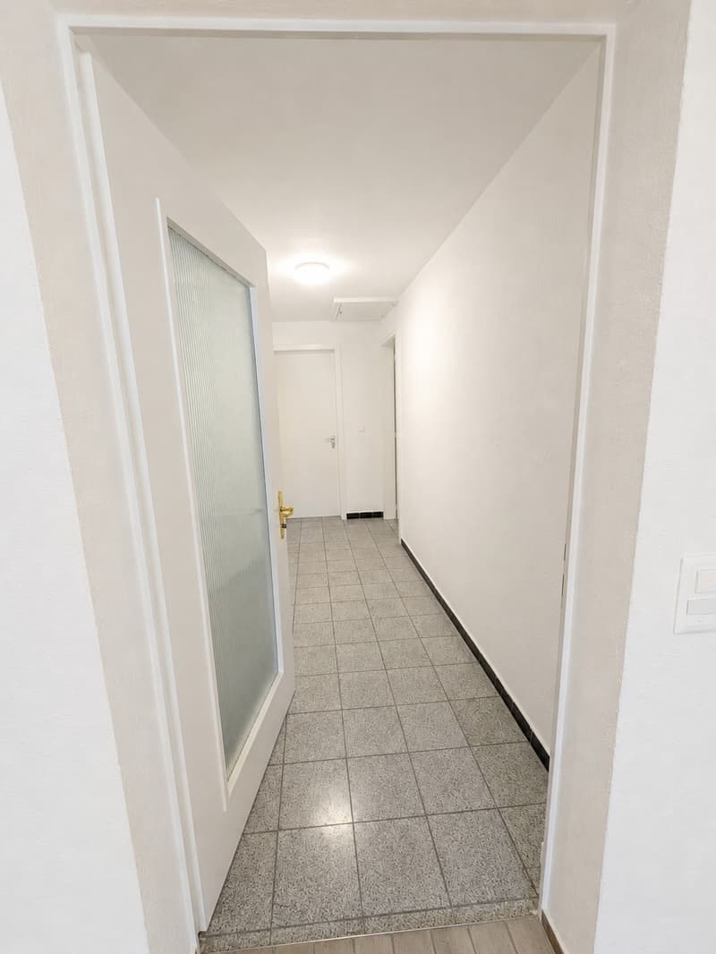 2-Zimmer-Dachwohnung mit grossem Abstellraum in Wiedlisbach (2)