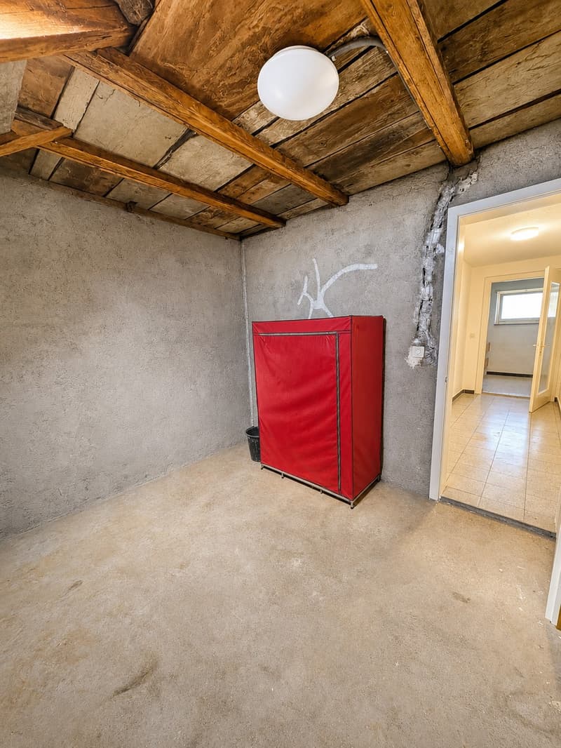 2-Zimmer-Dachwohnung mit grossem Abstellraum in Wiedlisbach (7)