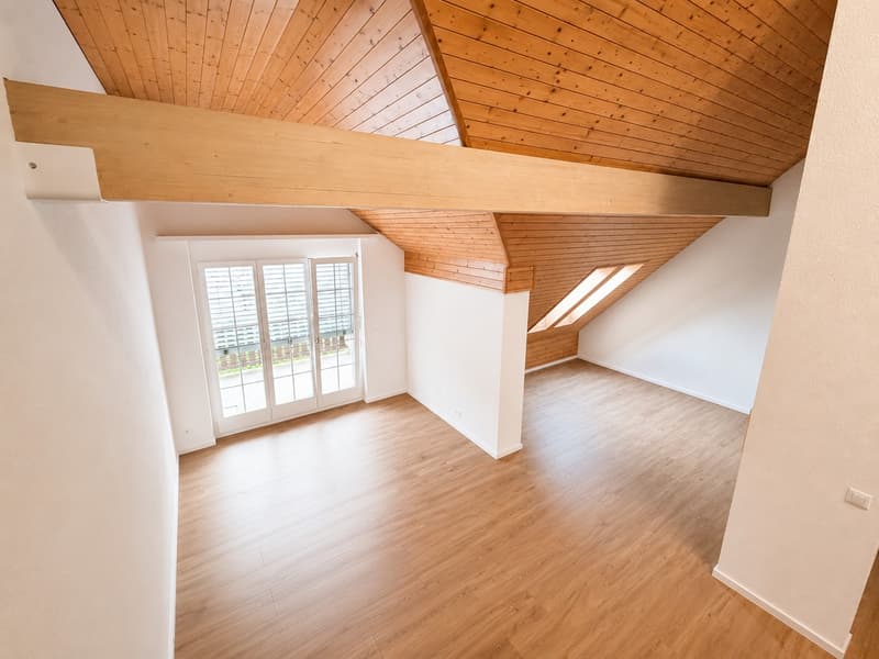 3.5 Zimmer Maisonettewohnung in Watt/Regensdorf mit 2 Parkplätzen (1)