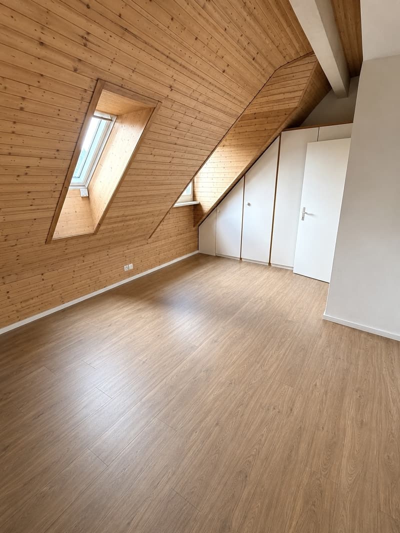 3.5 Zimmer Maisonettewohnung in Watt/Regensdorf mit 2 Parkplätzen (5)
