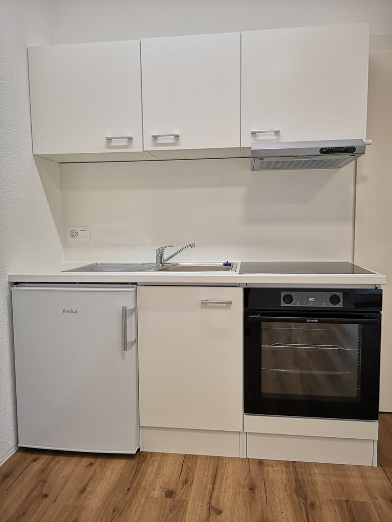 Studio Nr. 6 (Wohnung + Wintergarten 33 m2) inkl. Nebenkosten und Parkplatz (1)