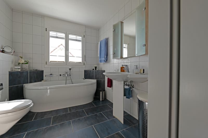 4.5-Zimmer-Duplex-Wohnung mit Wintergarten (8)