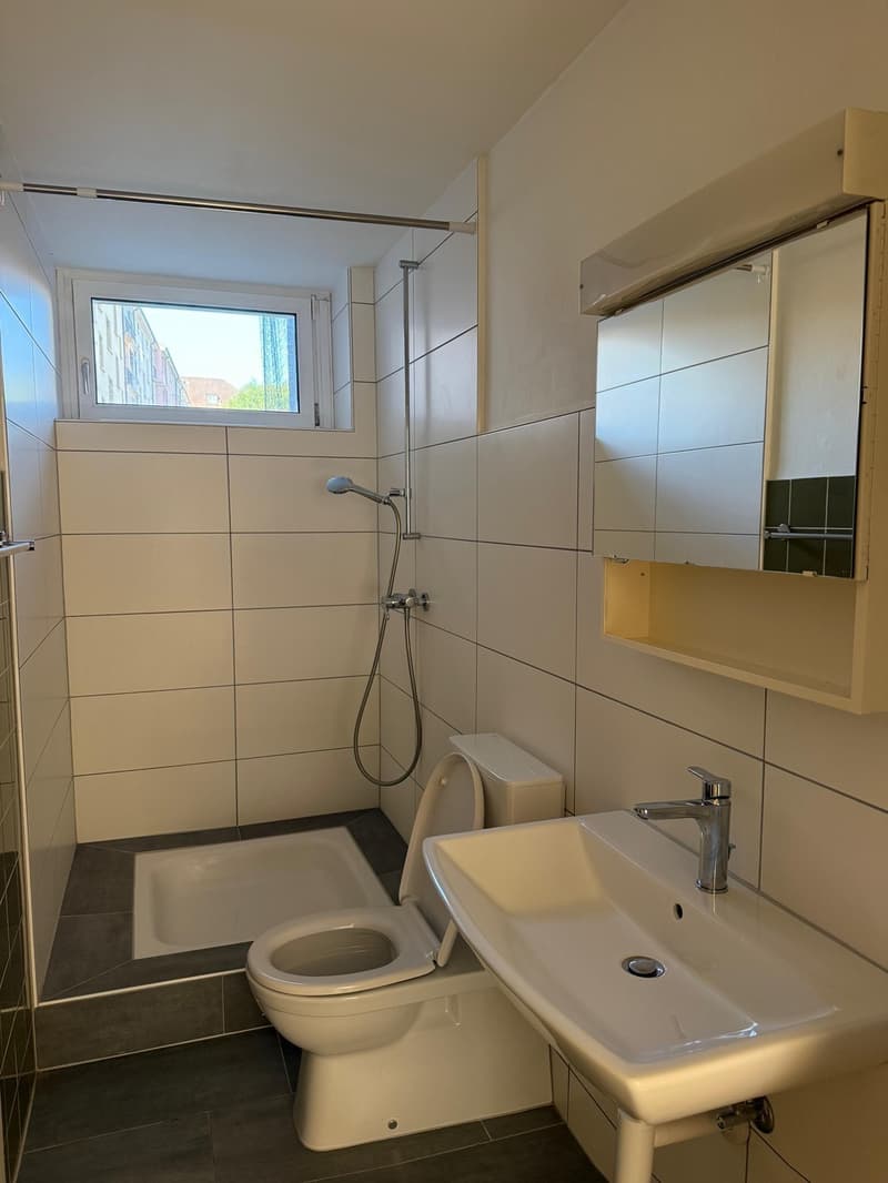 2.5 Zimmerwohnung in Basel per sofort (4)