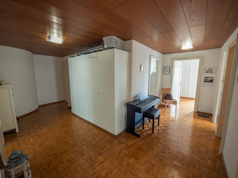 Charmante 4.5-Zimmer-Wohnung in Biel Zentrum (8)