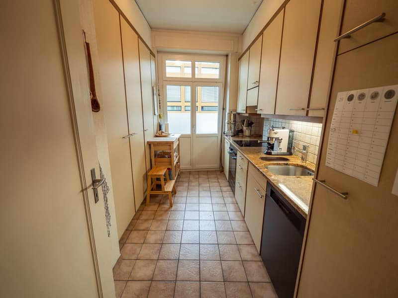 Charmante 4.5-Zimmer-Wohnung in Biel Zentrum (13)
