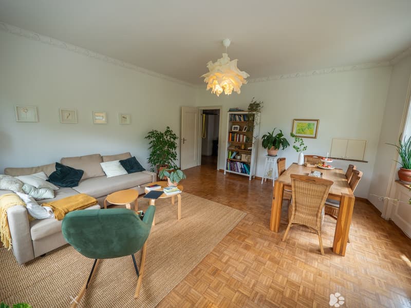 Charmante 4.5-Zimmer-Wohnung in Biel Zentrum (2)