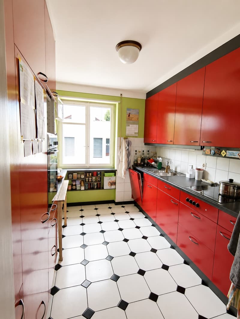 Charmante 4½-Zimmer-Wohnung mit Balkon und Gartenblick / 3-Familienhaus (9)