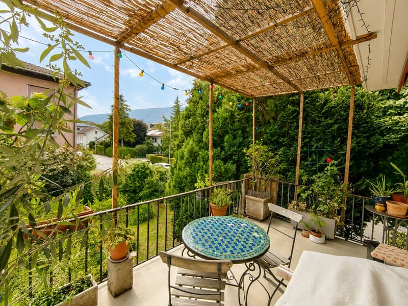Charmante 4½-Zimmer-Wohnung mit Balkon und Gartenblick / 3-Familienhaus (2)