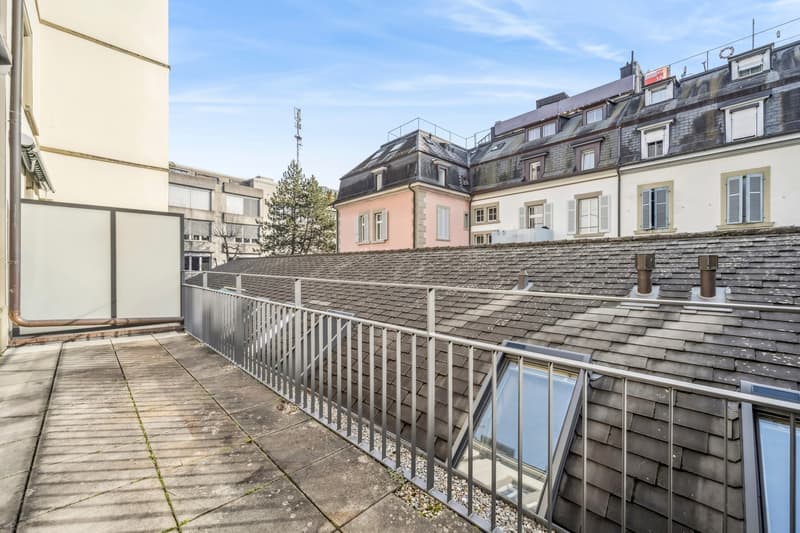 zentrale Büroräumlichkeiten auf 330m2 mit Terrasse (11)