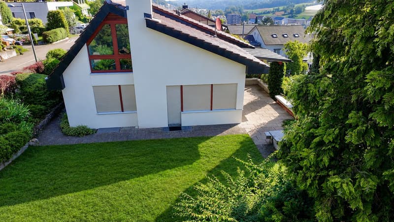 Freistehendes 4.5-Zimmer Einfamilienhaus mit grossem Garten (4)