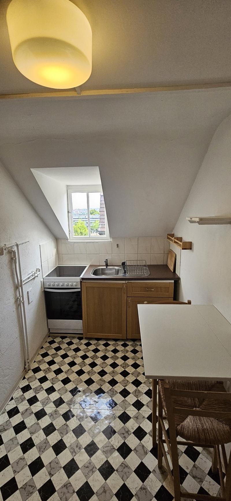 Charmante 3.5 Zimmerwohnung in 130 jährigem Haus (5)