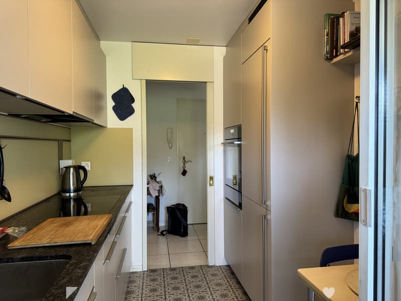 2.5 Zimmerwohnung im beliebten Lindenquartier mit ESH Platz (4)