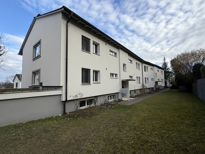 Ruhige, familienfreundliche 3.5-Zimmer-Wohnung in Adliswil inkl. Garage, Aussenparkplatz & Hobbyraum (ab 01.11.2026) (2)